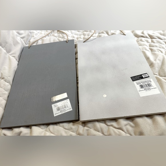 Set of 2 WOODEN 🤍 Farmhouse Style 🌿 Board Photo Signs with Clips - Picture 10 of 11